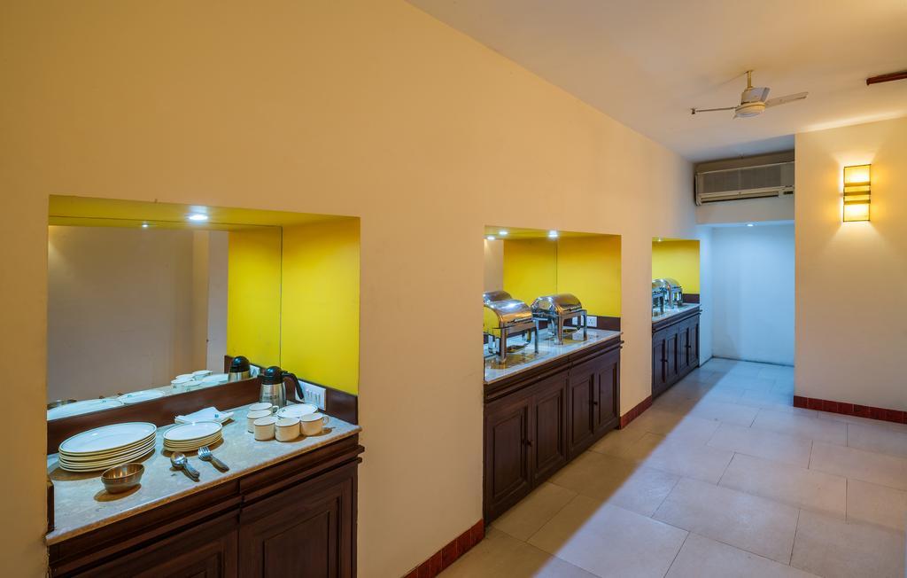 Home@F37 Kailash Colony Metro Ню Делхи Екстериор снимка