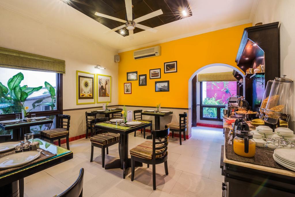 Home@F37 Kailash Colony Metro Ню Делхи Екстериор снимка