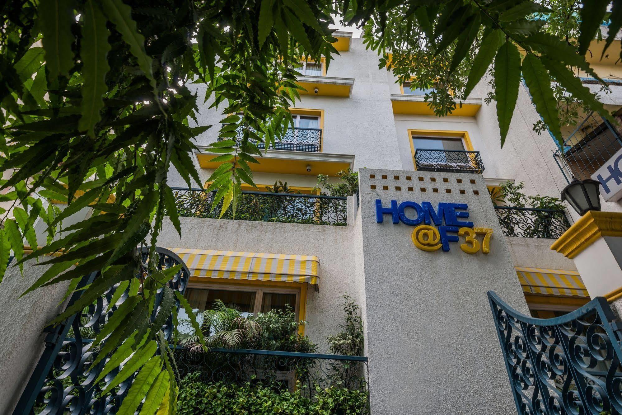 Home@F37 Kailash Colony Metro Ню Делхи Екстериор снимка
